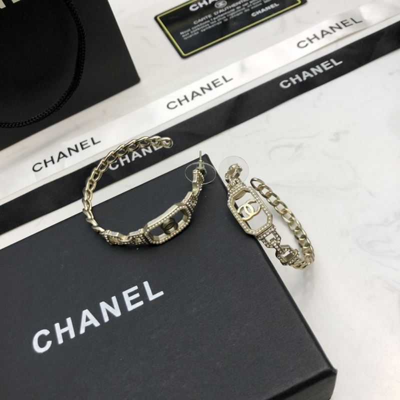 Ch**el earrings